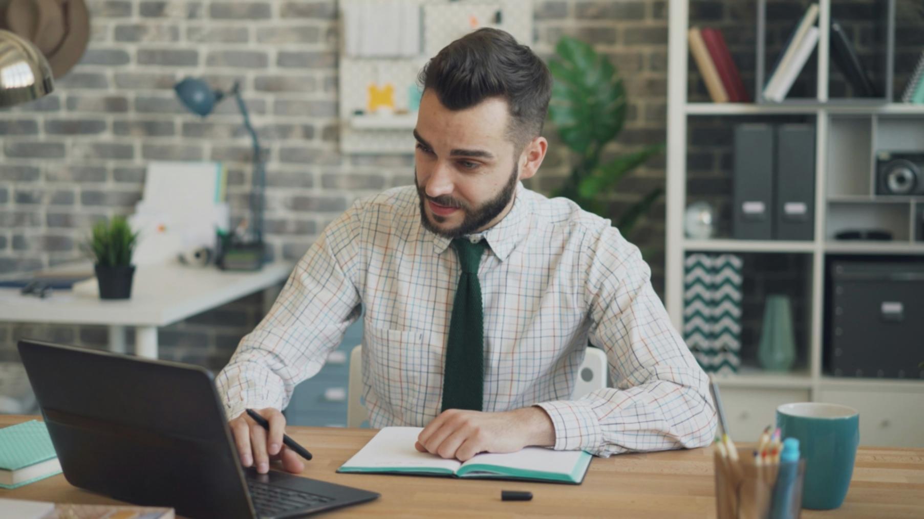 Praktische Übungen mit echten Systemen